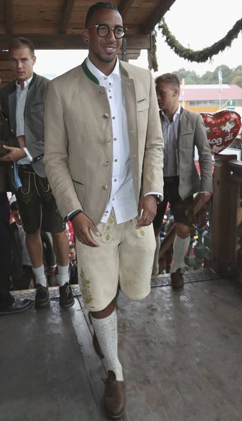 Jerome Boateng con il costume tipico. Reuters